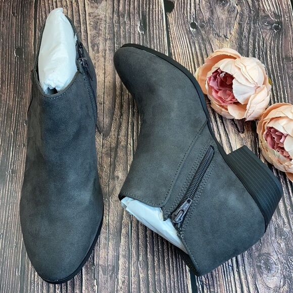 Style & Co Gray Wiley Ankle Booties - Picture 3 of 8